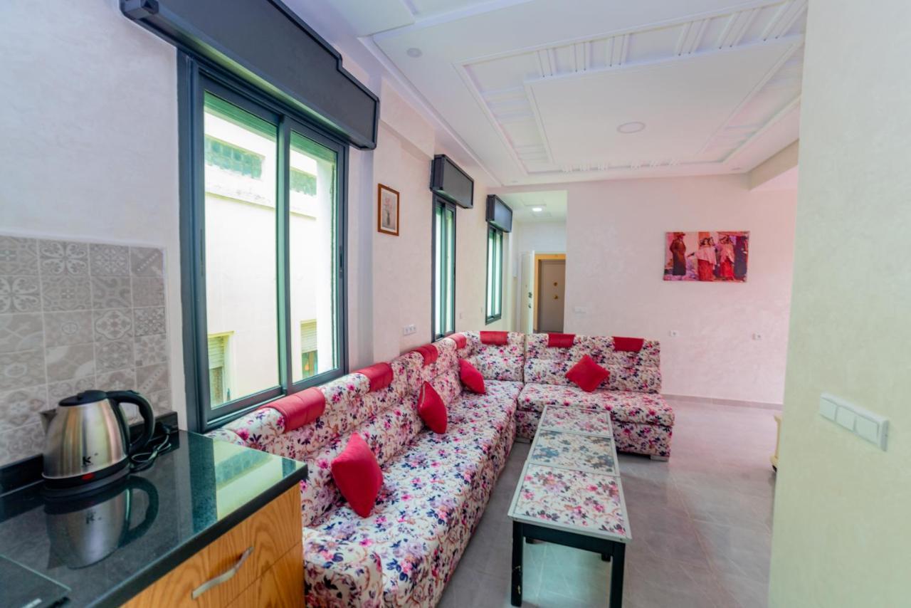 Velasquez Appartements Fast Wifi And Ocean View タンジェ エクステリア 写真