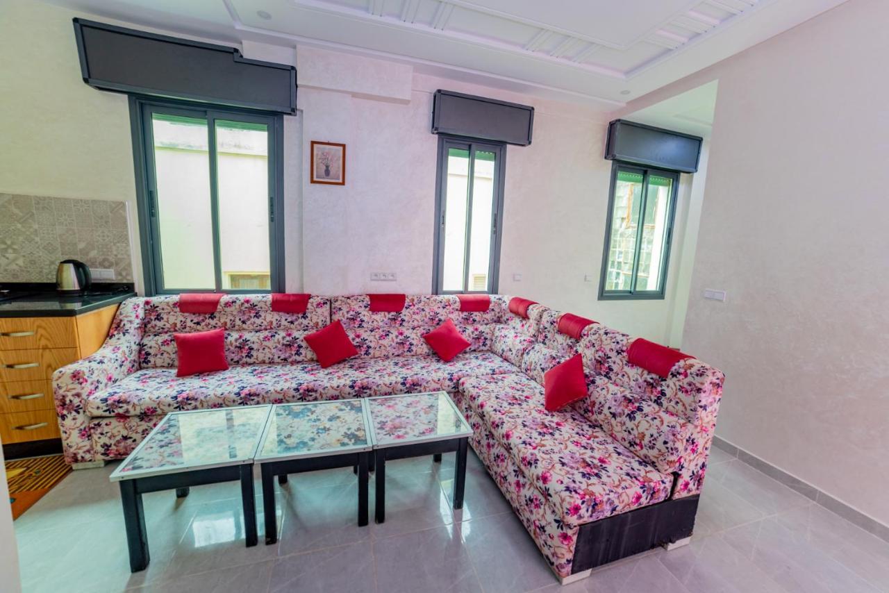 Velasquez Appartements Fast Wifi And Ocean View タンジェ エクステリア 写真